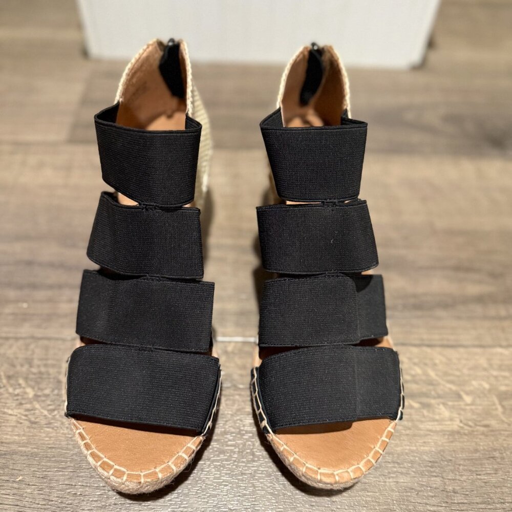 Gentle Souls - Picture 2 of 3